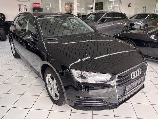 Gebraucht Audi A4 Basis 150 PS (110 kW) 2017 Schwarz Kombi