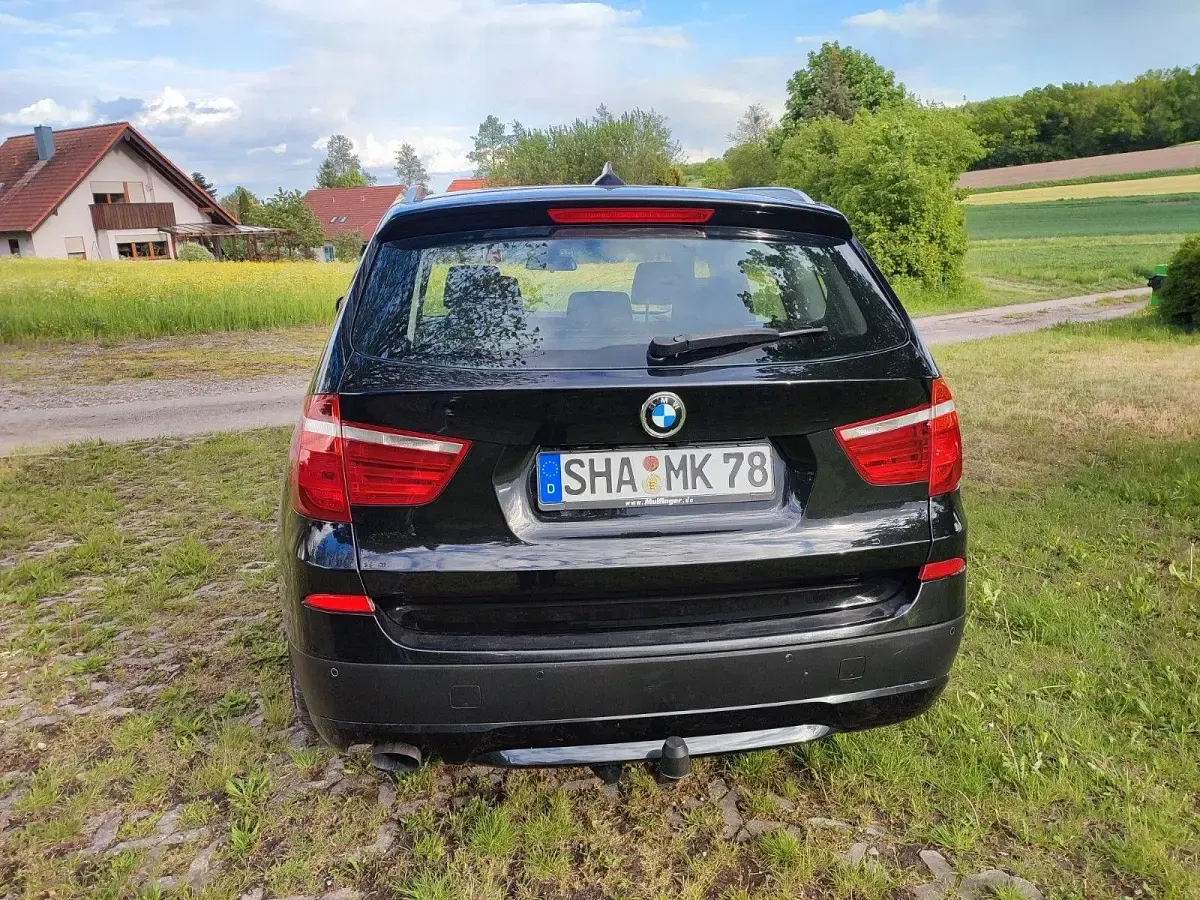 Gebraucht BMW X3 184 PS (135 kW) 2011 Schwarz SUV