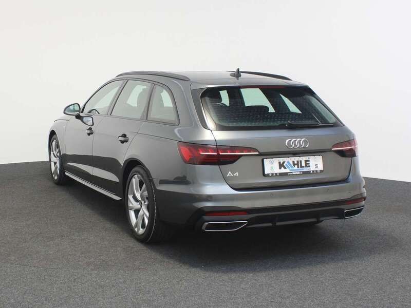 Gebraucht Audi A4 S-Line 204 PS (150 kW) 2023 Mythosschwarz Kombi