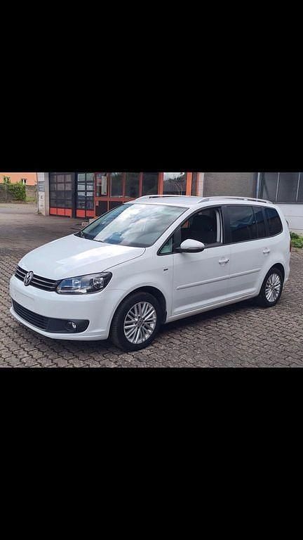 Weiß Gebraucht 2014 VW Touran Cup Van / Kleinbus | 6.700 € (Superpreis) - Bild 1/4