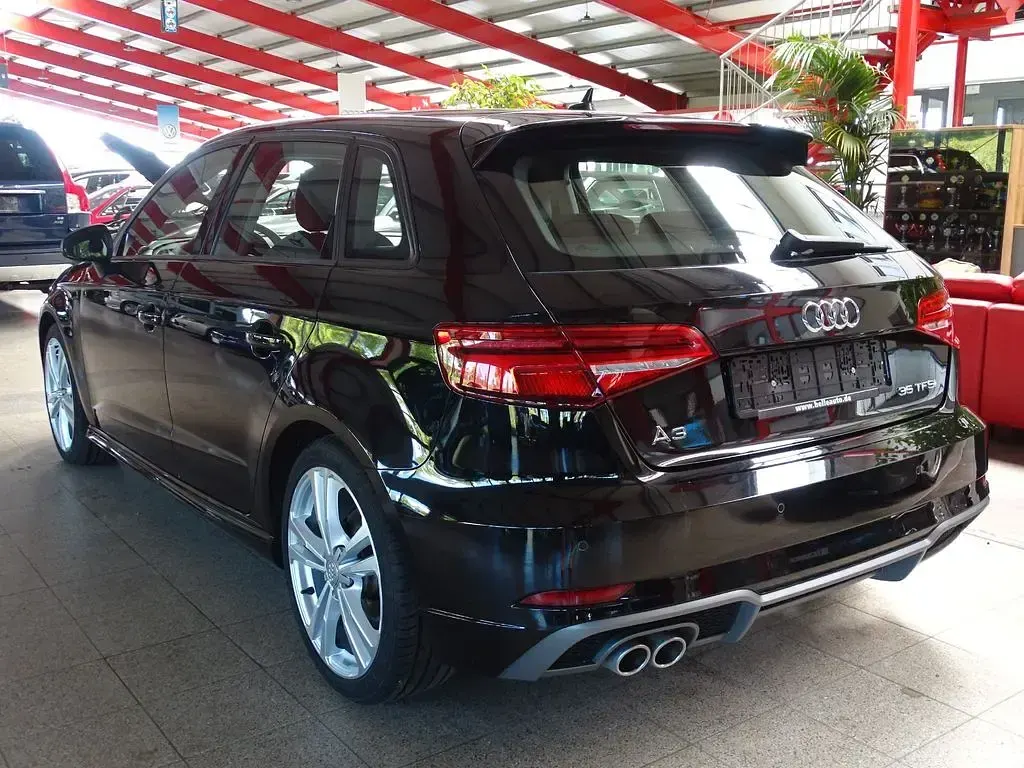 Occasion Audi A3 Sport 150 ch (110 kW) 2019 Noir Berline