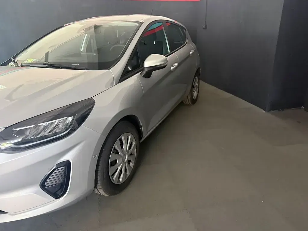 Gebraucht Ford Fiesta Cool & Connect 101 PS (74 kW) 2022 Silber Kleinwagen