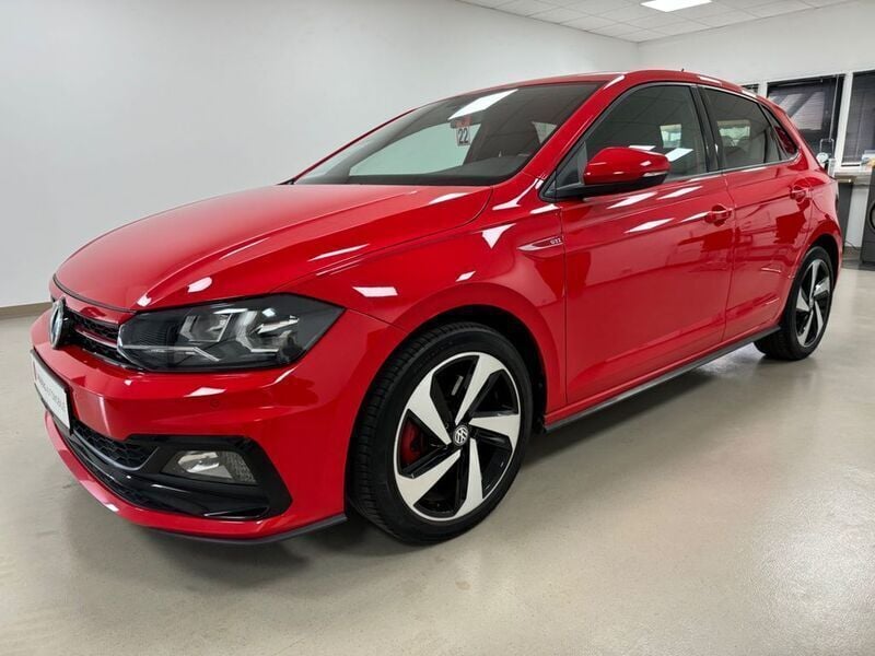 Rot Gebraucht 2020 VW Polo Sport Limousine | 20.990 € (Fairer Preis) - Bild 1/3