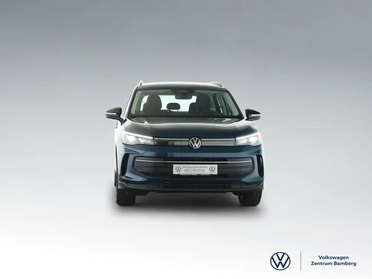 Gebraucht VW Tiguan Goal 131 PS (96 kW) 2025 Blau SUV