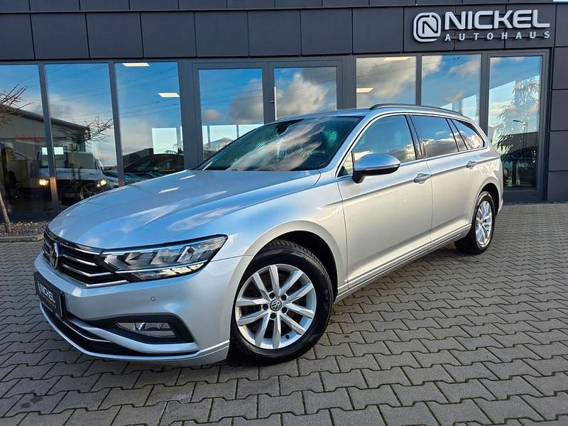 Silber Gebraucht 2020 VW Passat Business Kombi | 19.999 € (Fairer Preis) - Bild 1/4