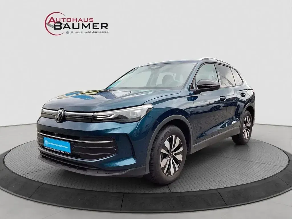 Gebraucht VW Tiguan Goal 150 PS (110 kW) 2025 Blau SUV