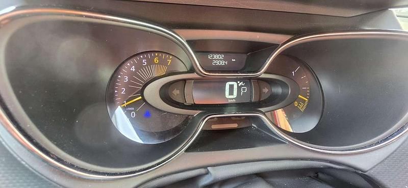 Gebraucht Renault Captur 120 PS (88 kW) 2015 SUV