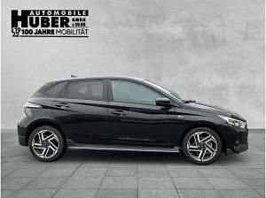 Neu Hyundai i20 N Line 101 PS (74 kW) 2025 Schwarz metallic Limousine