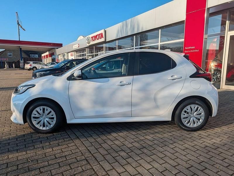 Gebraucht Toyota Yaris T3 125 PS (91 kW) 2021 Weiß Limousine
