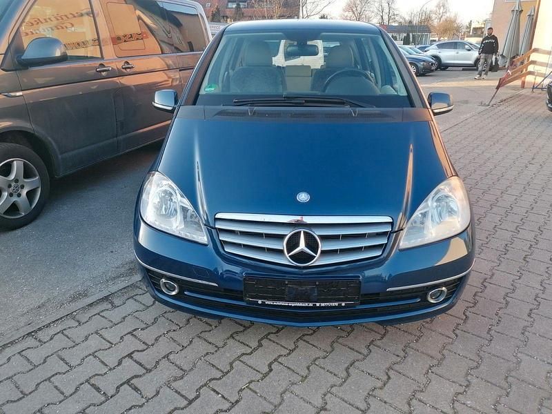 Gebraucht Mercedes A170 Elegance 116 PS (85 kW) 2008 Blau Kleinwagen