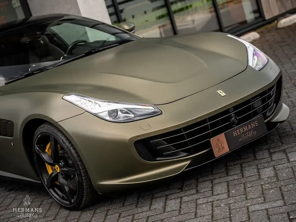 Gebraucht Ferrari GTC4Lusso 610 PS (448 kW) 2020 Weiß Kombi