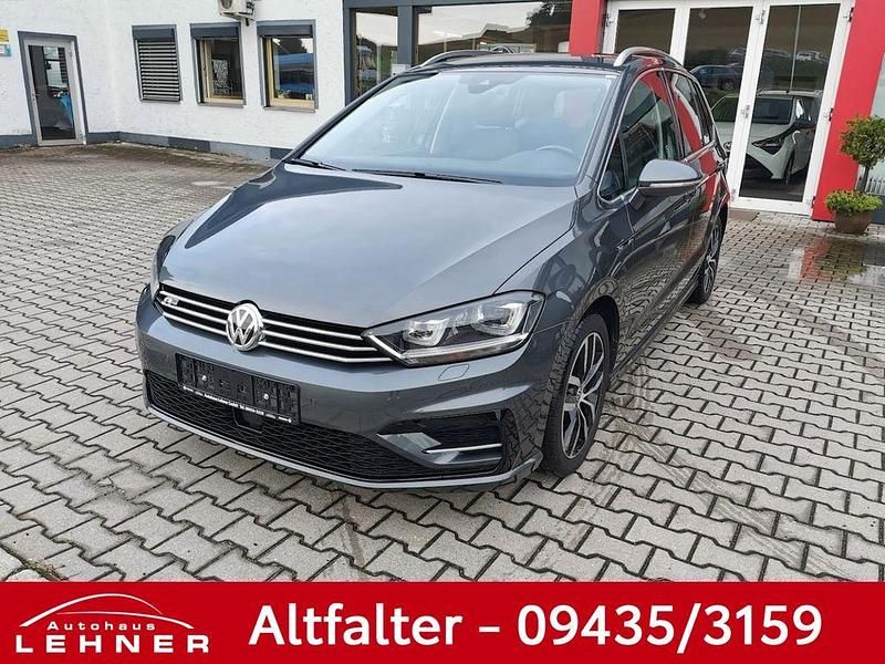Grau Gebraucht 2017 VW Golf Sportsvan Highline Van / Kleinbus | 16.490 € (Etwas zu teuer) - Bild 1/4