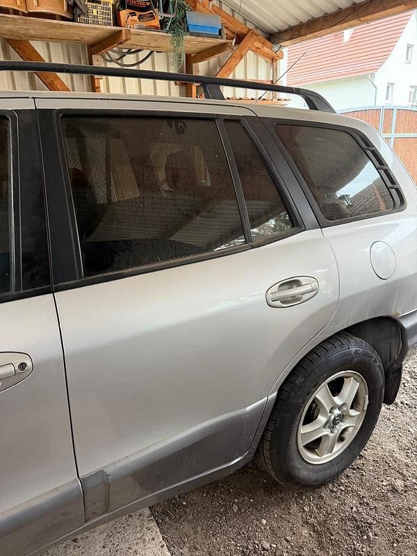 Gebraucht Hyundai Santa Fe 83 PS (61 kW) 2003 Silber SUV