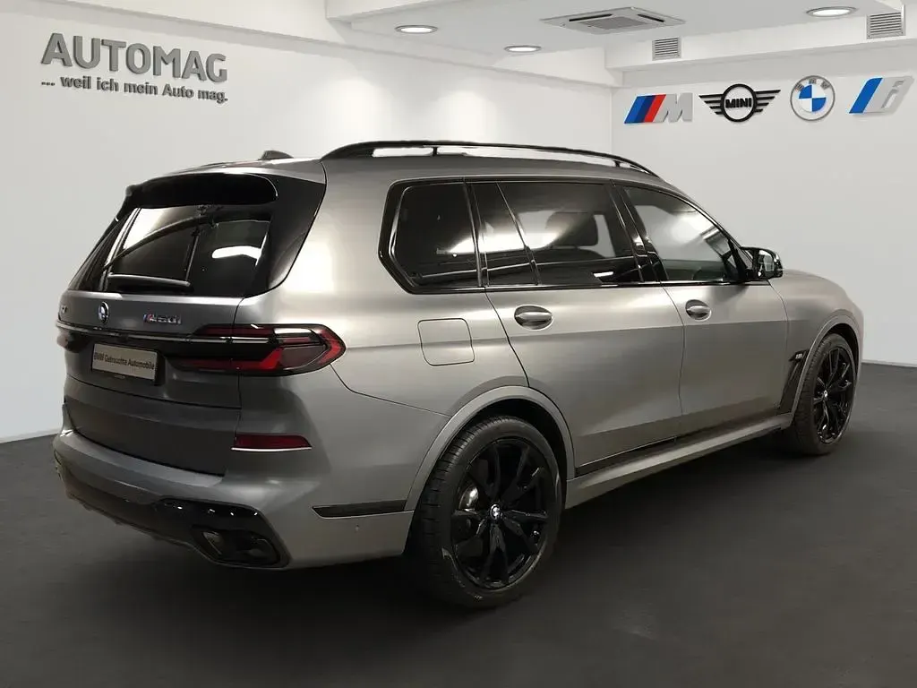 Gebraucht BMW X7 M Sport 530 PS (389 kW) 2023 Bmw individual frozen pure gre SUV