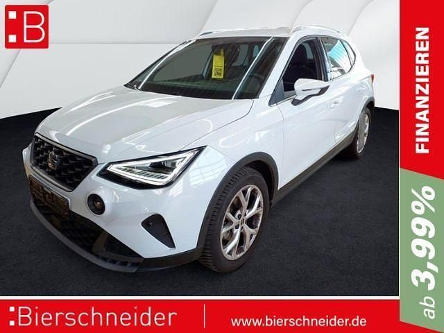 Weiss Gebraucht 2024 Seat Arona FR SUV | 23.450 € (Fairer Preis) - Bild 1/4