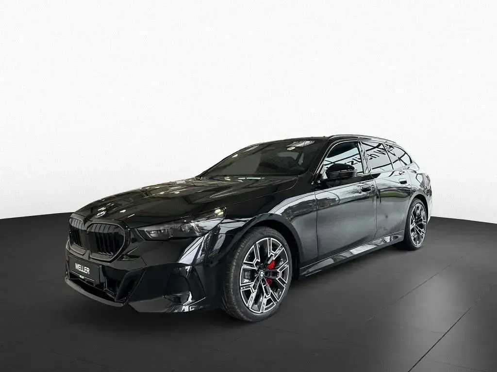 Neu BMW 540 M Sport 303 PS (222 kW) 2025 Black sapphire (schwarz) Kombi