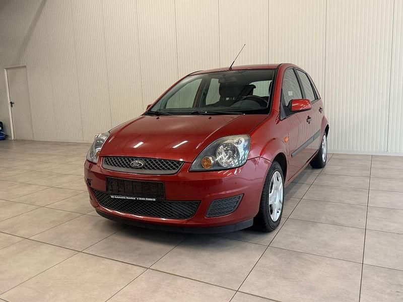 Gebraucht Ford Fiesta Fun X 69 PS (50 kW) 2007 Rot Kleinwagen