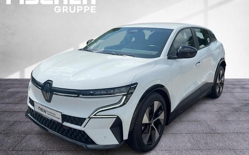Weiß Gebraucht 2023 Renault Mégane Equilibre Limousine | 26.490 € (Guter Preis) - Bild 1/4
