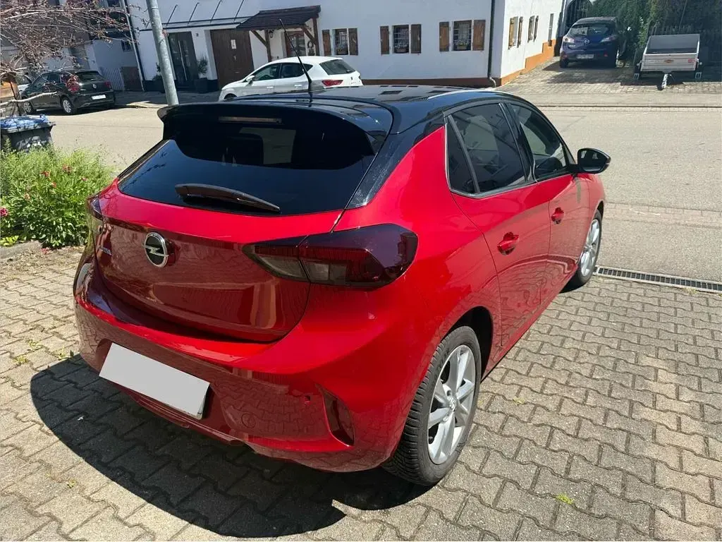 Używany Opel Corsa Elegance 101 KM (74 kW) 2023 Czerwony Hatchback