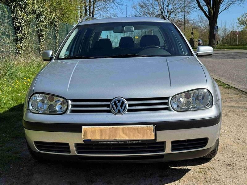 Usado VW Golf IV 105 HP (77 kW) 2002 Prateado Carrinha