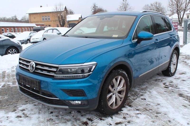 Blau Gebraucht 2017 VW Tiguan Highline SUV | 19.999 € (Fairer Preis) - Bild 1/4