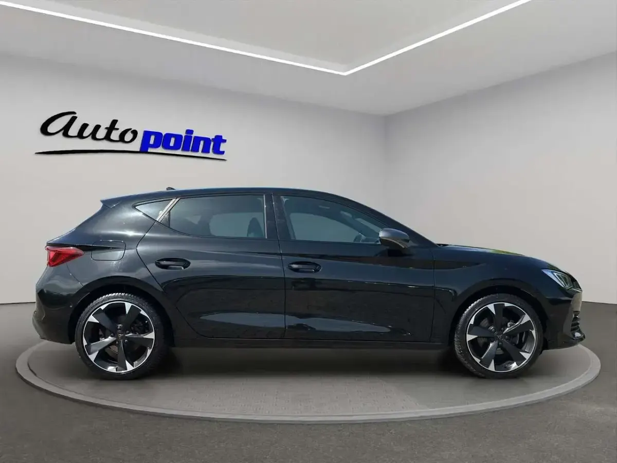 Gebraucht Cupra Leon 150 PS (110 kW) 2023 Schwarz Limousine