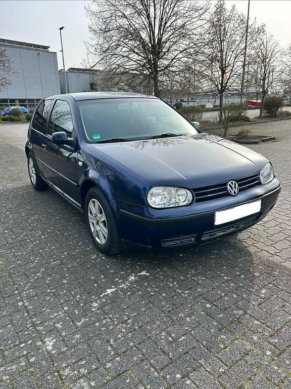 Gebraucht VW Golf IV 105 PS (77 kW) 2002 Blau Limousine