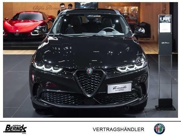 Neu Alfa Romeo Tonale 130 PS (95 kW) 2025 Schwarz (einfarblackierung) SUV