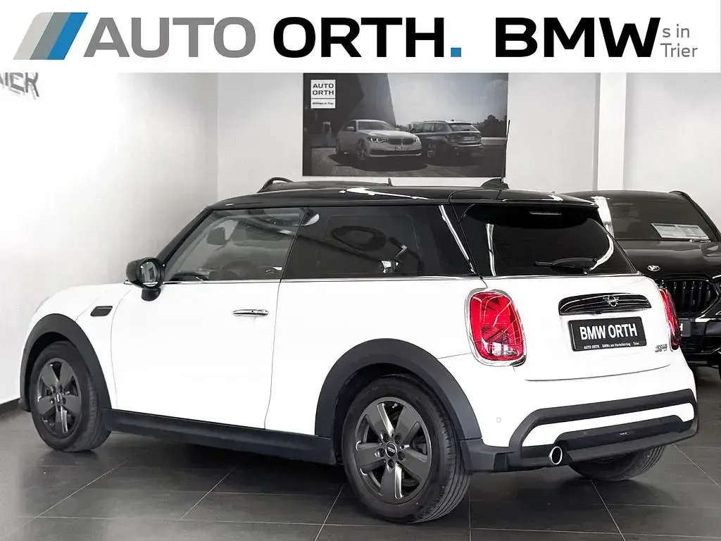 Gebraucht Mini Cooper 136 PS (100 kW) 2022 Weiß Kleinwagen