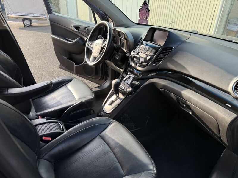 Grau Gebraucht 2013 Chevrolet Orlando LT Van / Kleinbus | 3.300 € (Guter Preis) - Bild 1/4
