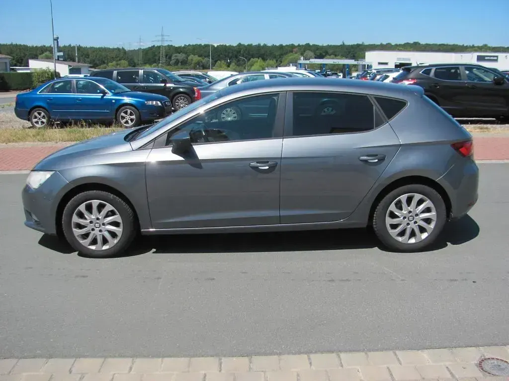 Gebraucht Seat Leon Style 150 PS (110 kW) 2014 Grau Limousine
