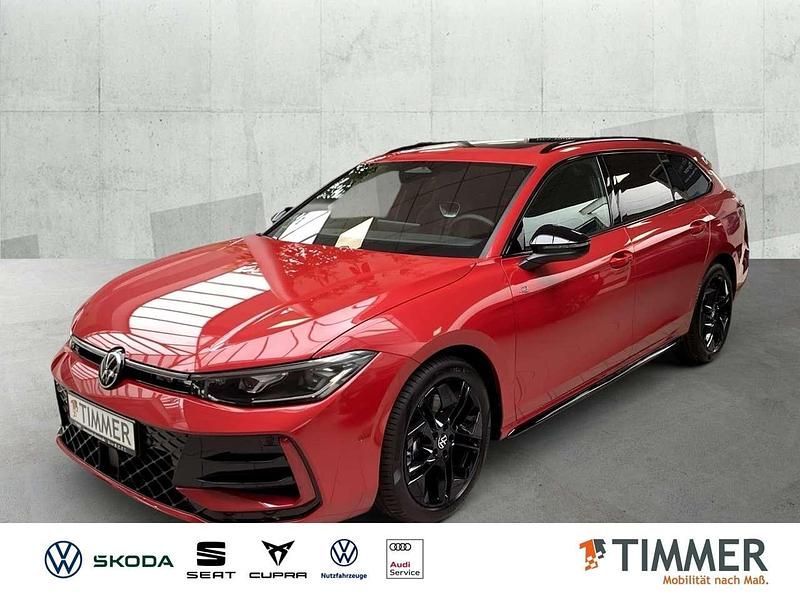 Chilirot metallic Neu 2025 VW Passat R-line Kombi | 70.720 € - Bild 1/4