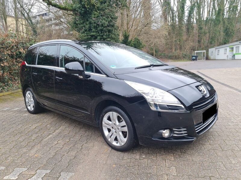 Schwarz Gebraucht 2012 Peugeot 5008 Allure Van / Kleinbus | 6.400 € (Fairer Preis) - Bild 1/4