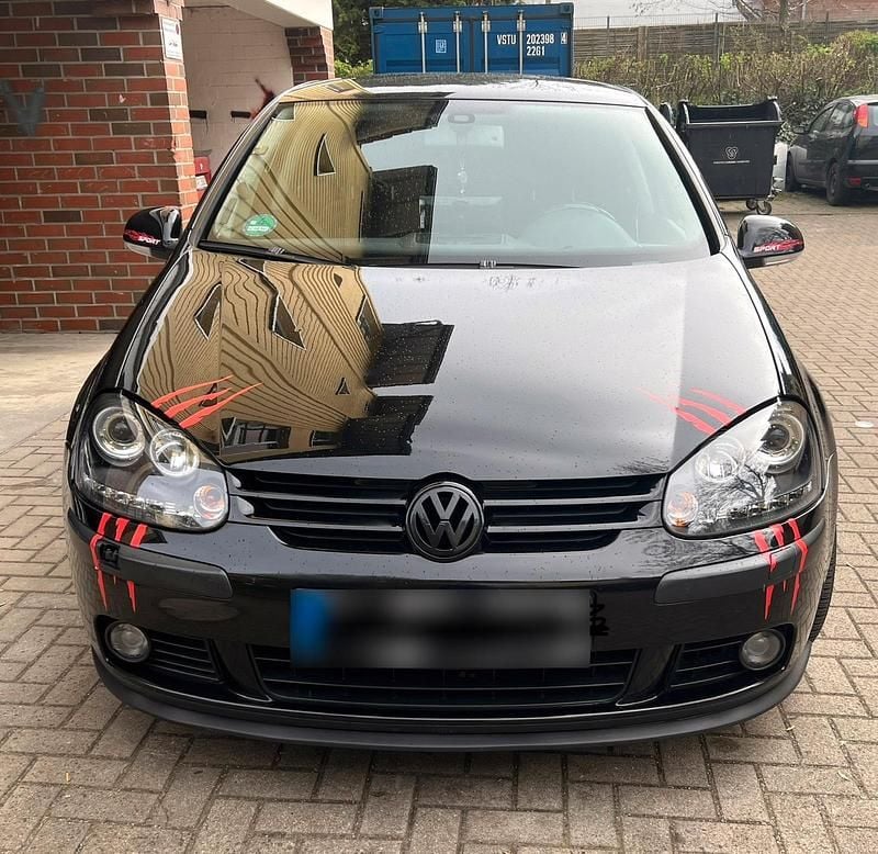 Usata VW Golf V 150 CV (110 kW) 2004 Nero Utilitaria