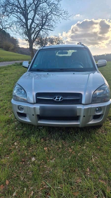 Gebraucht Hyundai Tucson 141 PS (103 kW) 2008 Silber SUV