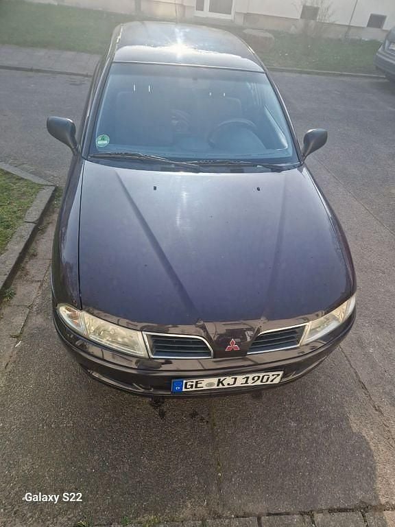 Gebraucht Mitsubishi Carisma 122 PS (89 kW) 2002 Violet Limousine