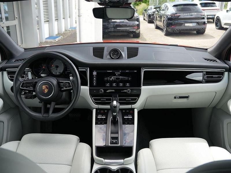 Gebraucht Porsche Macan S 381 PS (280 kW) 2022 Papaya met. SUV