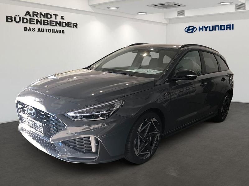 Grau Neu 2025 Hyundai i30 N Line Limousine | 30.990 € (Teuer) - Bild 1/4