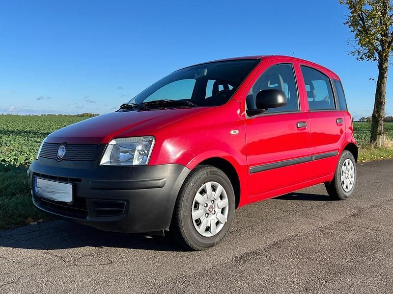 Rot Gebraucht 2010 Fiat Panda Kleinwagen | 2.150 € (Guter Preis) - Bild 1/4