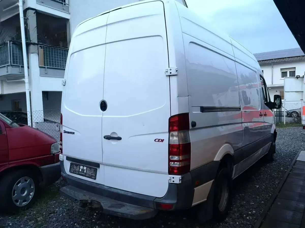 Gebraucht Mercedes Sprinter 163 PS (119 kW) 2010 Weiß Van