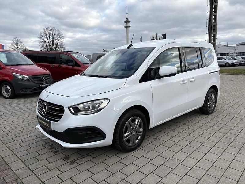 Arktikweiß Gebraucht 2022 Mercedes T160 Style Van / Kleinbus | 23.360 € (Fairer Preis) - Bild 1/4