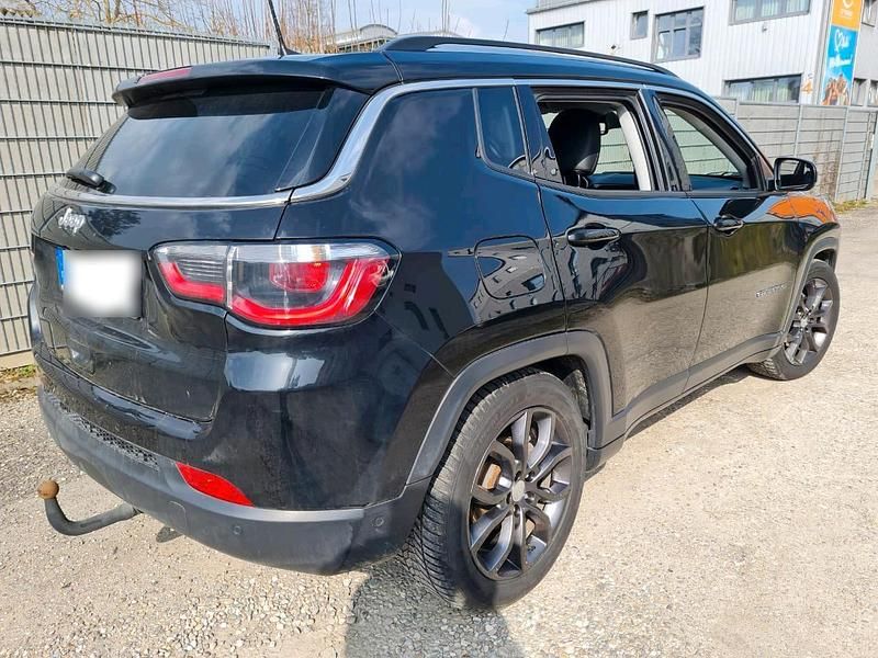 Gebraucht Jeep Compass 170 PS (125 kW) 2020 Schwarz SUV