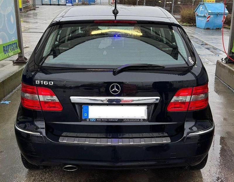 Gebraucht Mercedes B160 95 PS (69 kW) 2009 Schwarz Van / Kleinbus