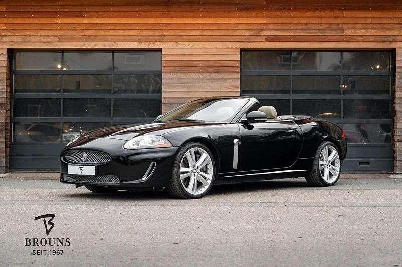 Gebraucht Jaguar XKR 510 PS (375 kW) 2010 Santorini / ultimate black Cabrio