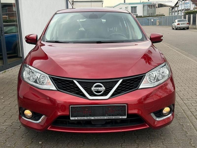Gebraucht Nissan Pulsar Acenta 116 PS (85 kW) 2017 Rot Kleinwagen
