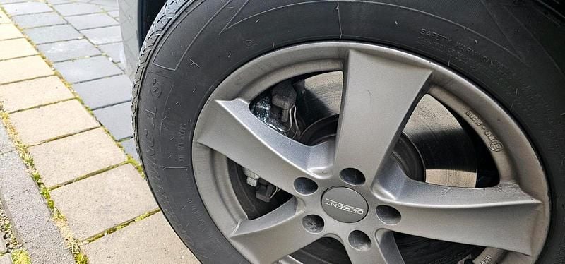 Second-hand VW Sharan 140 CP (102 kW) 2010 Gri Monovolum