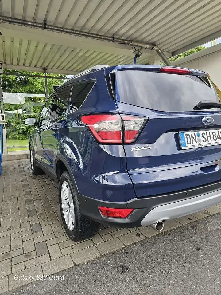Gebraucht Ford Kuga Cool & Connect 179 PS (131 kW) 2017 SUV