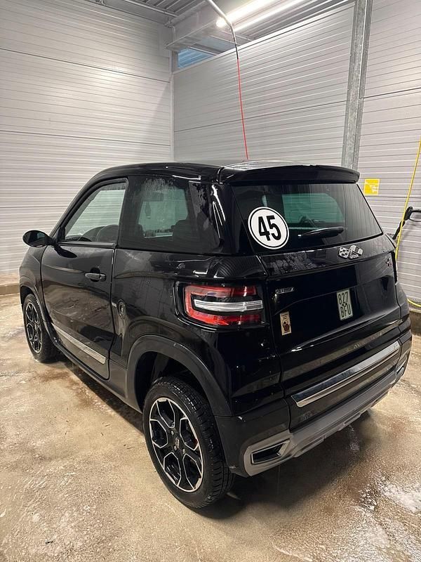 Gebraucht Ligier JS60 2022 Schwarz Kleinwagen