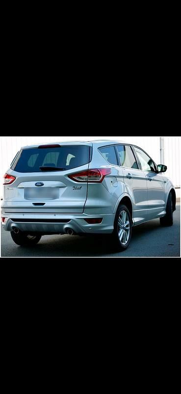Gebraucht Ford Kuga 150 PS (110 kW) 2016 Silber SUV