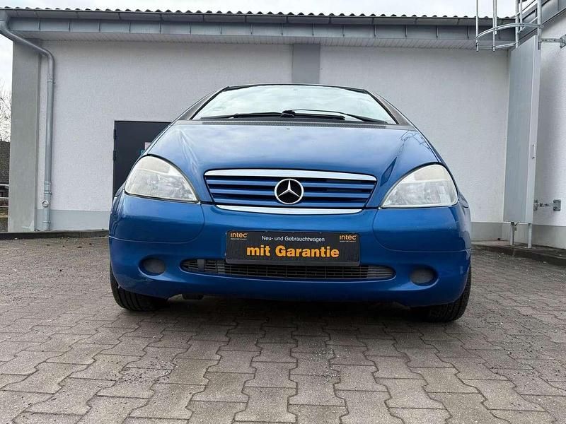 Gebraucht Mercedes A160 Elegance 102 PS (75 kW) 2000 Blau Kleinwagen